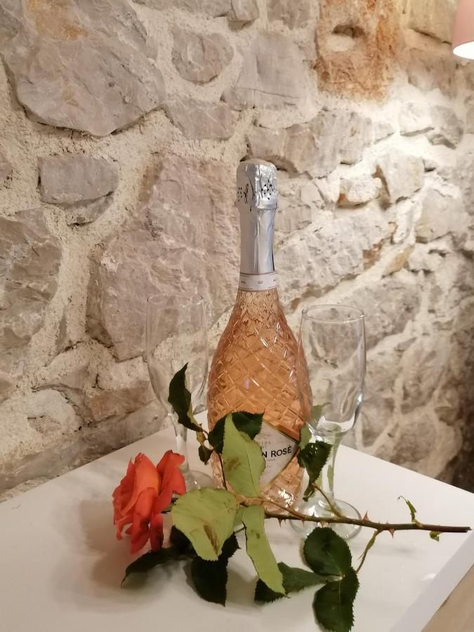 Boutique Vila Marijini Dvori Tribunj  Bagian luar foto