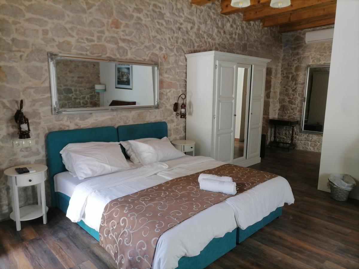 Boutique Vila Marijini Dvori Tribunj  Bagian luar foto