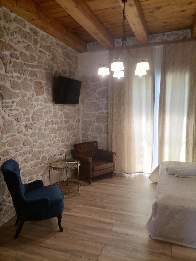 Boutique Vila Marijini Dvori Bed & Breakfast Tribunj  Bagian luar foto