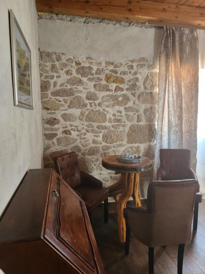 Boutique Vila Marijini Dvori Bed & Breakfast Tribunj  Bagian luar foto