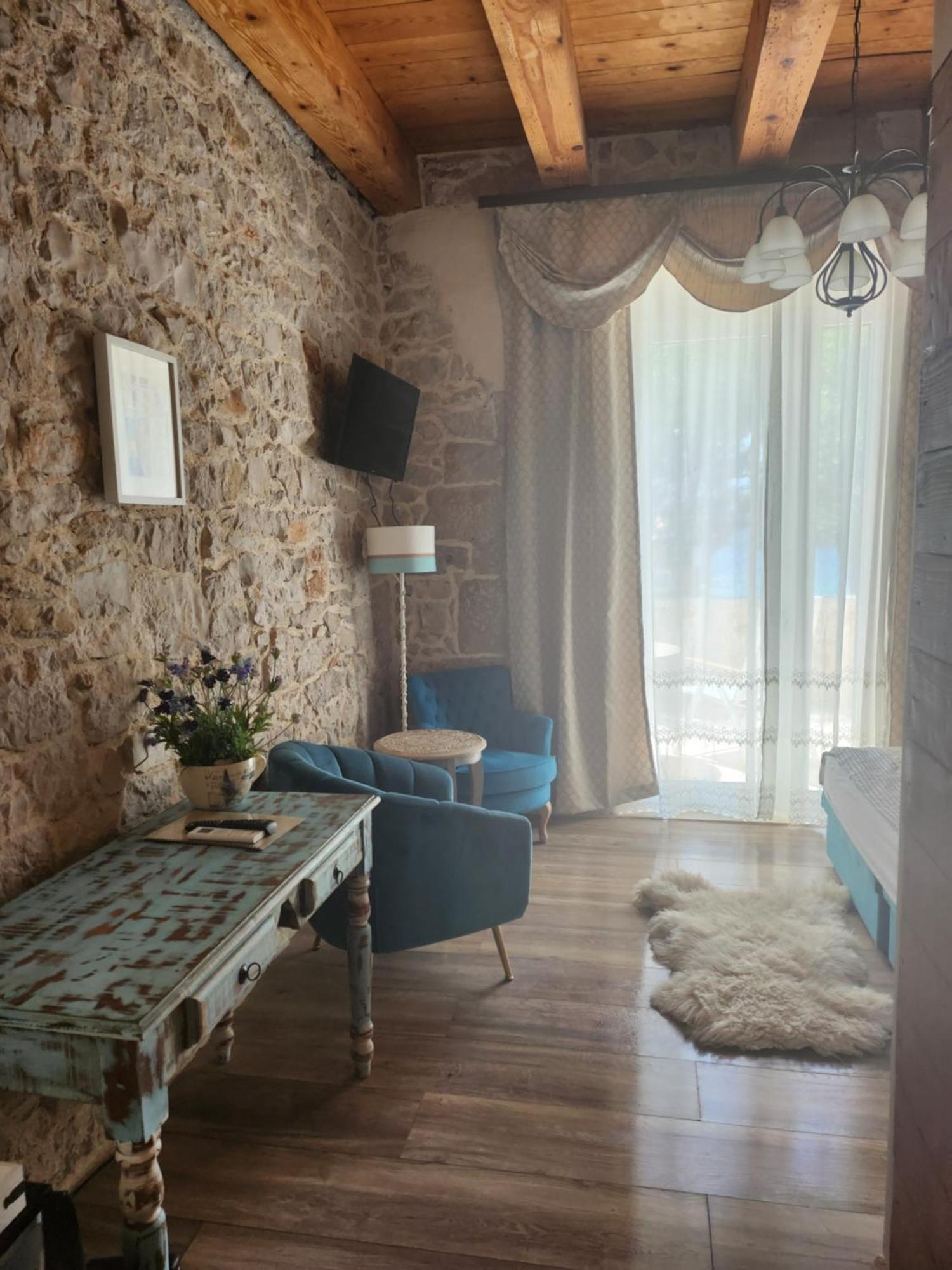 Boutique Vila Marijini Dvori Tribunj  Bagian luar foto