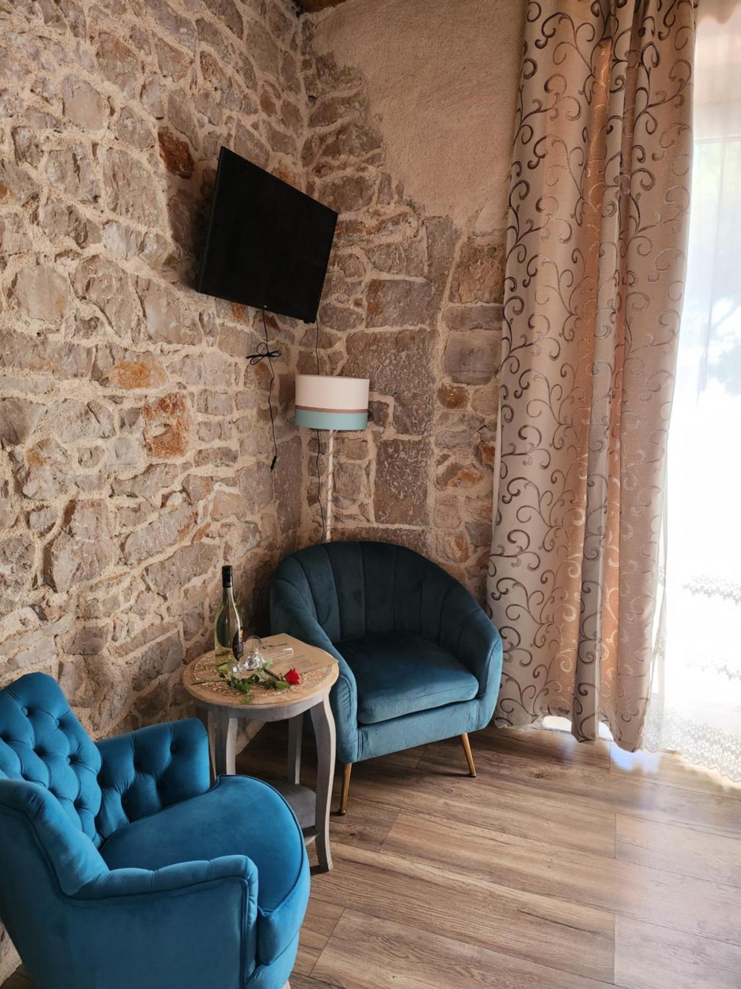 Boutique Vila Marijini Dvori Tribunj  Bagian luar foto